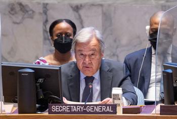 联合国秘书长古特雷斯在安理会关于维护乌克兰和平与安全的会议上发表讲话。