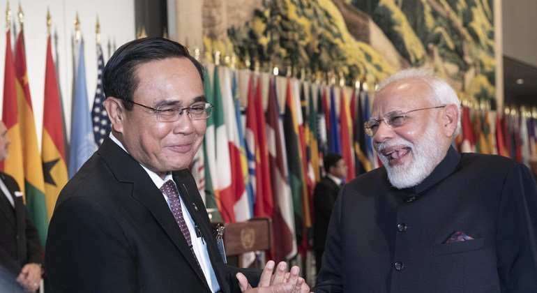 泰国总理巴育与印度总理莫迪在联合国大会第74届会议一般性会议午餐会上。