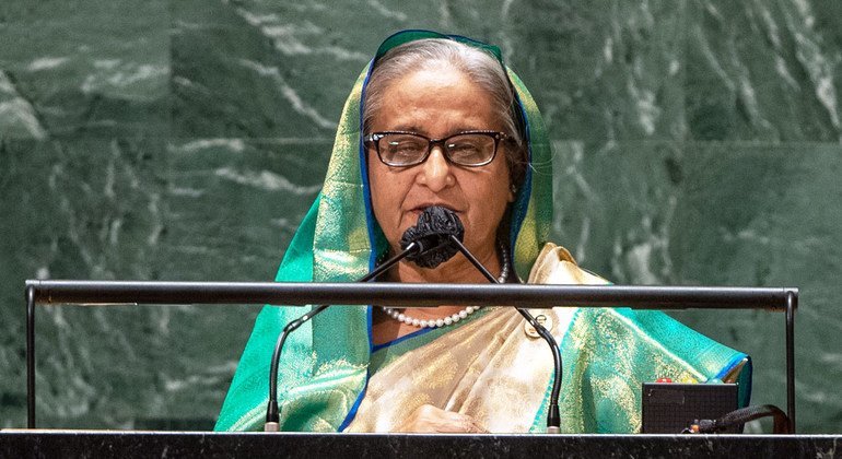 बांग्लादेश की प्रधानमंत्री शेख़ हसीना यूएन महासभा के 76वें सत्र को सम्बोधित करते हुए. 