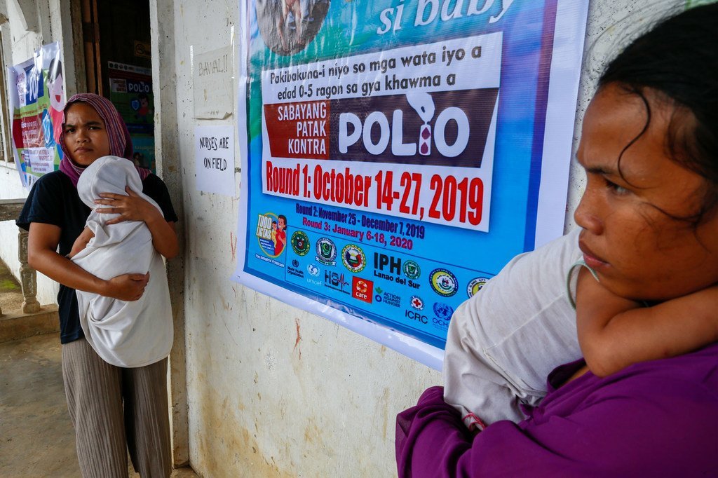 2019年10月，菲律宾南拉瑙省的伦巴扬格镇正在开展脊髓灰质炎疫苗接种活动。
