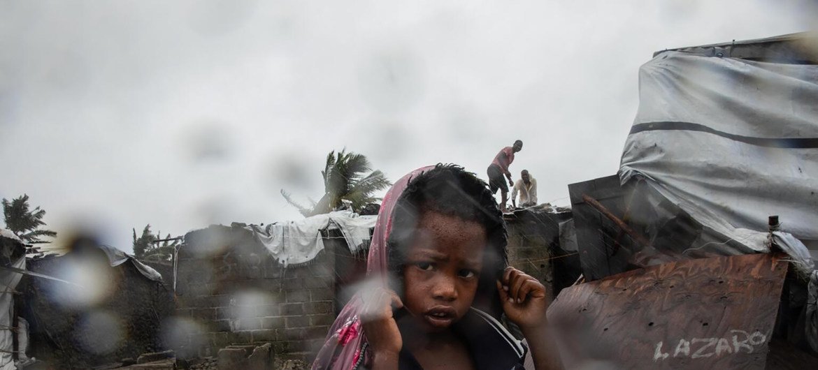 O ciclone tropical Eloíse, que atingiu a região central de Moçambique, afetou pelo menos 250 mil pessoas
