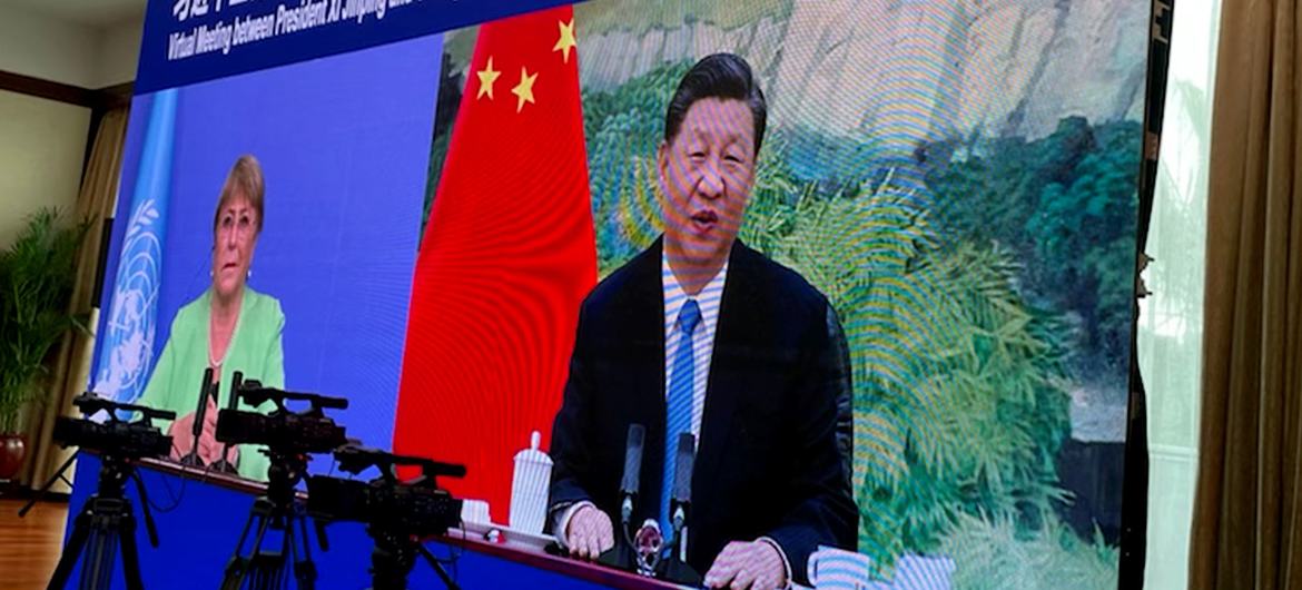 联合国人权事务高级专员米歇尔·巴切莱特在中国广州访问期间出席了与中国国家主席习近平的虚拟会议。
