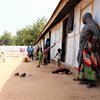 尼日利亚博尔诺州的持续冲突迫使更多人在这个名叫巴马的小镇的流离失所者营地中寻找庇护所。