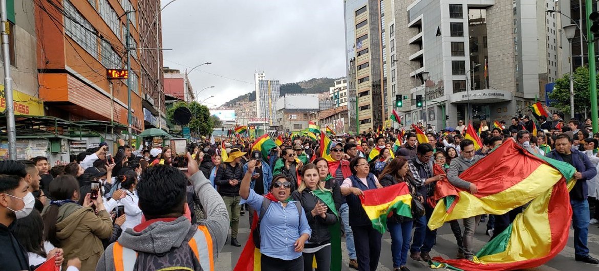 Protestos na ruas de La Paz, na Bolívia.