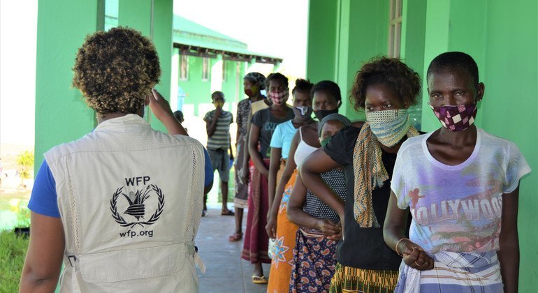 O PMA em Moçambique informou que está coordenando ações com outras agências da ONU e autoridades locais para chegar mais rapidamente aos afetados pelo ciclone 