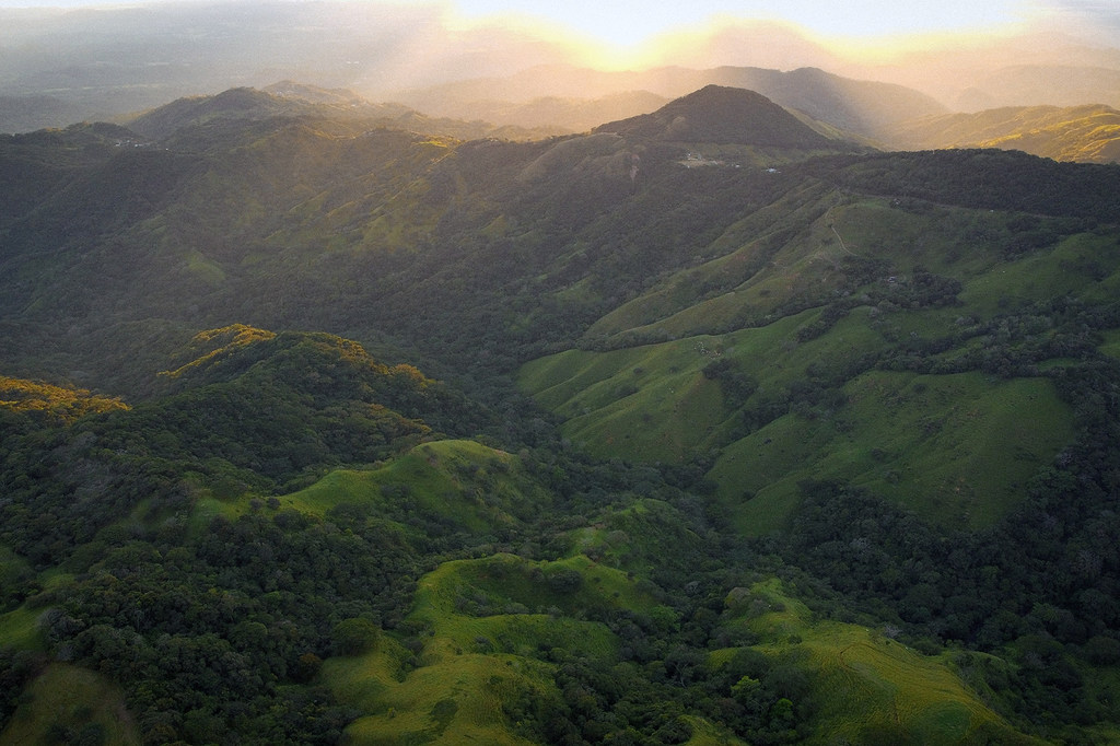 Las imponentes montañas en la provincia de Puntaneras, al Sur de Costa Rica.