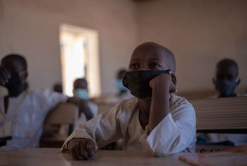 Alunos em uma escola primária no estado de Yobe, na Nigéria