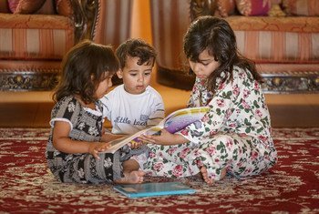 Mais de 100 milhões de crianças cairão abaixo do nível mínimo de proficiência em leitura devido ao impacto do fechamento de escolas