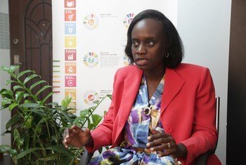 Clara Makenya, Mwakilishi wa UNEP nchini Tanzania akihojiwa na UNIC Dar es salaam.