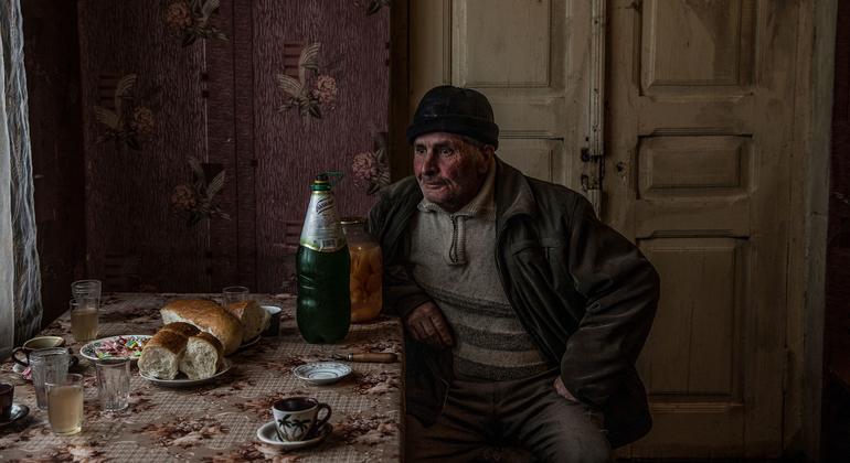 На фото: житель отдаленной горной деревни в Грузии. 