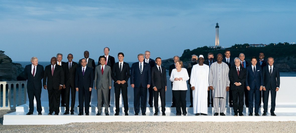 The G7 group of nations with partners at the Hotel du Palais Biarritz, the location of the G7 Summit in Biarritz, France. (25 August 2019)