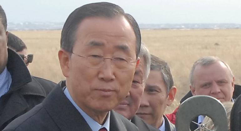 Пан Ги Мун во время посещения Казахстана в 2010 году.