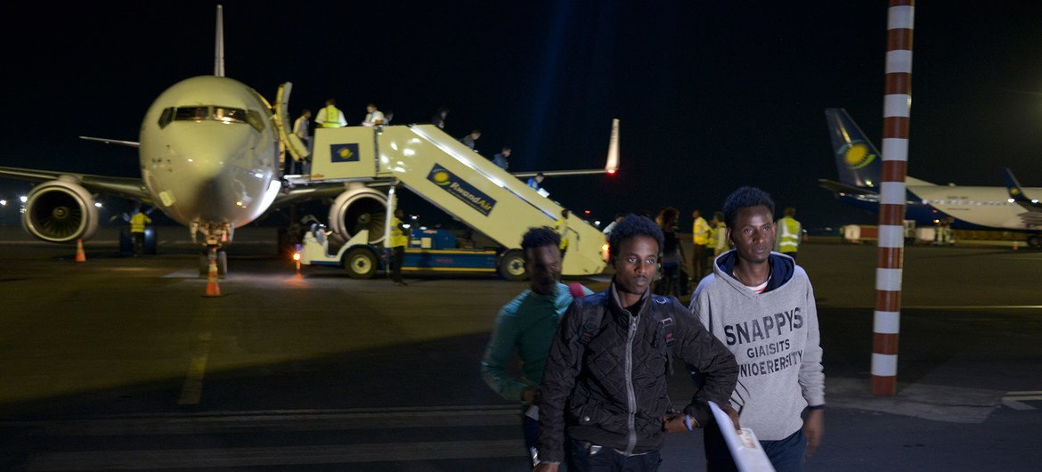 Wakimbizi kutoka Libya wakiwasili nchini Rwanda tarehe 26 Septemba 2019