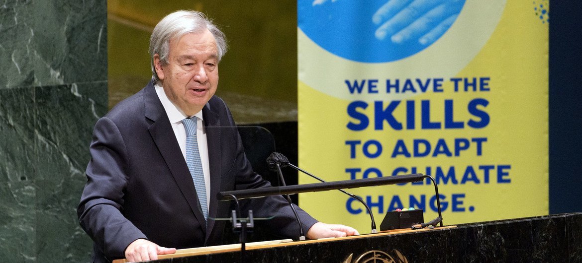 Secretário-geral da ONU, António Guterres, disse que crise climática está piorando com emissões globais altas, apesar das crescentes promessas de ação climática