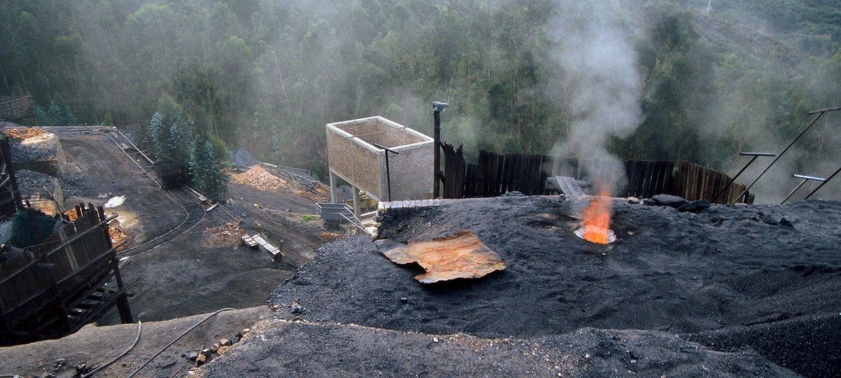 Minas de carbón afuera de Samaca, en Colombia.