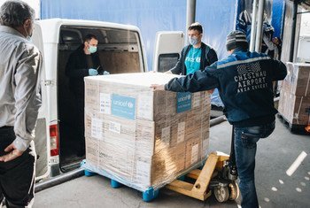 Une livraison d'équipements de protection par l'UNICEF pour des agents de santé en Moldavie qui affrontent la pandémie de Covid-19. 