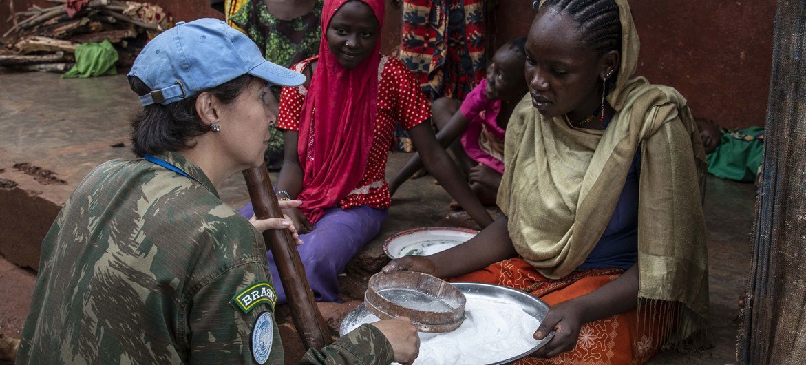 La protección de civiles es un mandato clave para muchas operaciones de mantenimiento de la paz de las Naciones Unidas, entre ellas la de la República Centroafricana. 