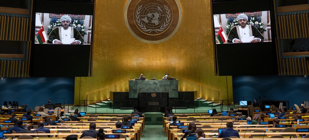 وزير خارجية سلطنة عمان، السيد بدر بن حمد البوسعيدي يقدم كلمة مسجلة مسبقا في مداولات الدورة الـ 76 للجمعية العامة المنعقدة في مقر الأمم المتحدة في نيويورك.