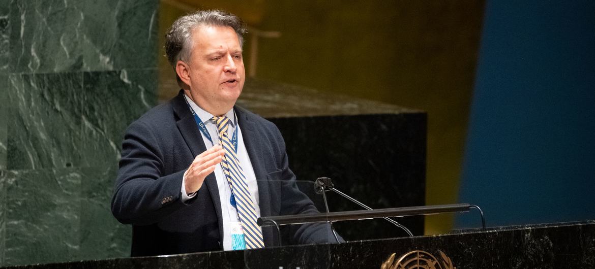 Ambassador Sergiy Kyslytsya of Ukraine speaks at the United Nations General Assembly's Special Session on the State of Emergency on Ukraine.