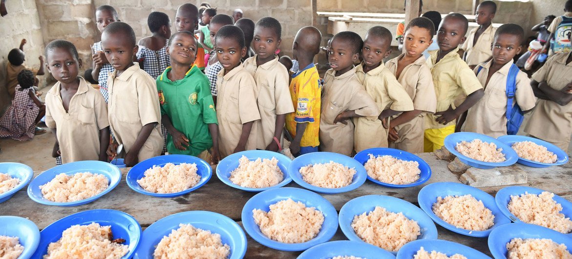 A institucionalização do Dia Africano de Alimentação Escolar, em 2016, visa reforçar a vontade política para a valorização e compra dos produtos agrícolas locais