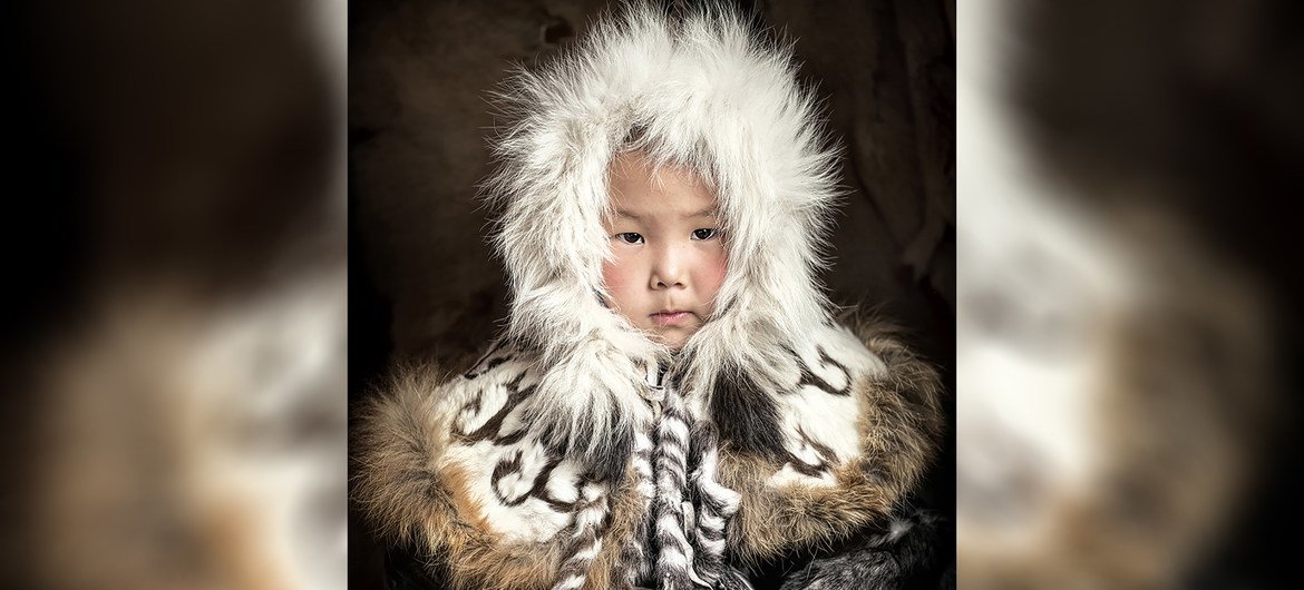 Menina Even, República de Sakha, Nordeste da Sibéria, Rússia
