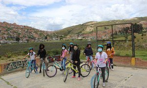 Además de empoderarlas, las bicicletas enseñan a las niñas a trabajar en equipo y fortalecen su hermandad.