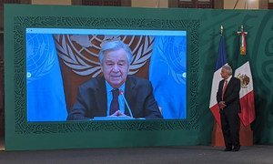 Discurso del Secretario General de las Naciones Unidas, António Guterres, durante la ceremonia de inauguración del Foro Generación Igualdad. El presidente de Mexico, Andrés López Obrador (dcha.), escucha sus palabras.