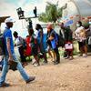 Migrantes haciendo cola en Lajas Blancas, Panamá, tras cruzar el Tapón del Darién