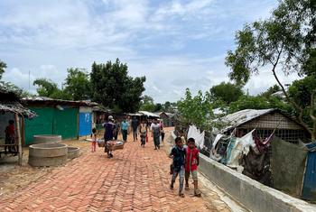 A busy street in the Kutupalong Rohingya refugee camp in Cox's Bazar, Bangladesh.