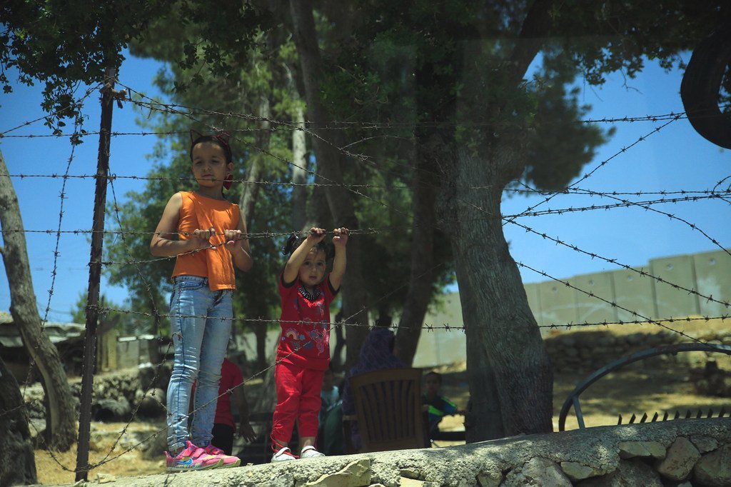 Des enfants à Al-Walaja, un village palestinien de Cisjordanie.
