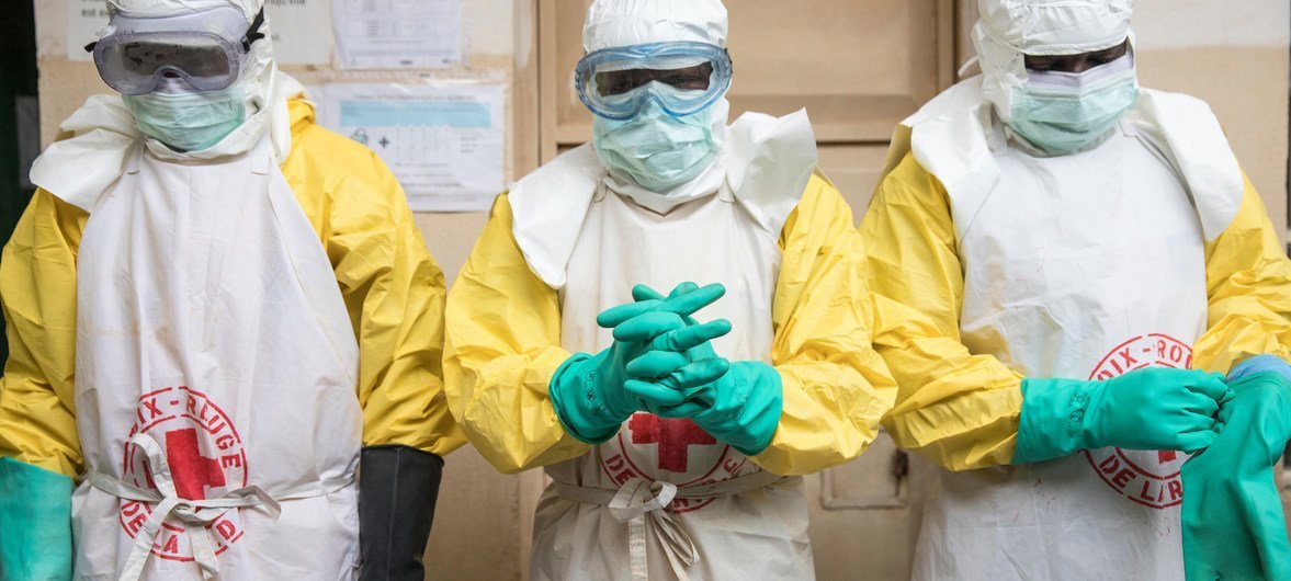 刚果民主共和国北基伍省，红十字国际委员会的工作人员正在开展埃博拉疫情防控与患者遗体安全处置工作。（2019年8月图片）