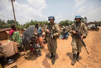 Des Casques bleus uruguayens patrouillent dans le cadre de la réponse à l'épidémie d'Ebola dans la province du Nord-Kivu, dans l'est de la République démocratique du Congo, en août 2019.