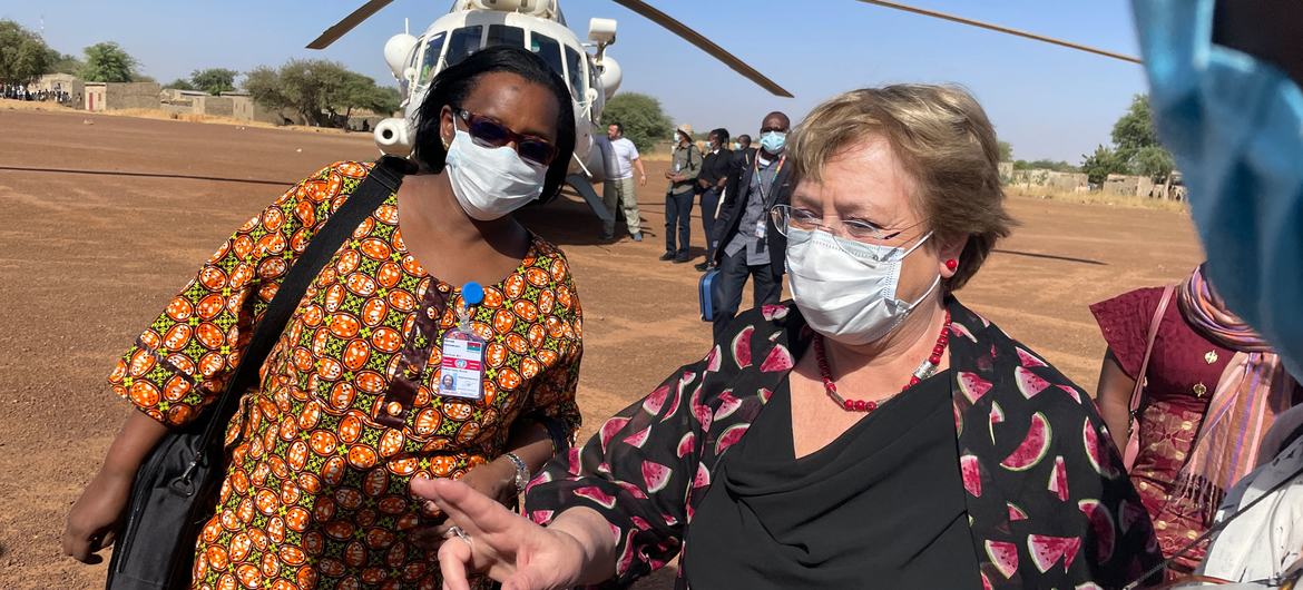 Верховный комиссар ООН по правам человека Мишель Бачелет посещает Буркина-Фасо.
