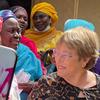 La Alta Comisionada para los Derechos Humanos, Michelle Bachelet, durante una visita a Níger.