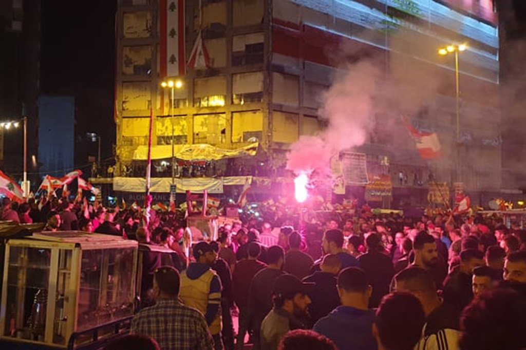 黎巴嫩抗议示威现场。