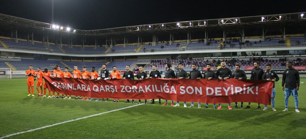 Neftchi FC played one of its league matches in orange jerseys featuring the slogan “Stop violence against women”. 26 November 2021. 