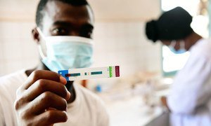 A man is tested for HIV at a health centre in Odienné, Côte d’Ivoire.