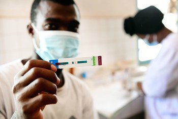 A man is tested for HIV at a health centre in Odienné, Côte d’Ivoire.