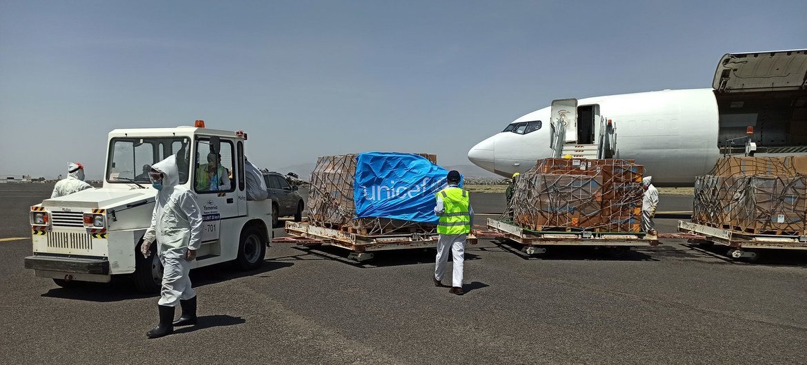 A UNICEF chartered plane at Sana’a airport offloading lifesaving supplies to help curb the spread of COVID-19  in conflict-hit Yemen.