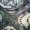 中国深圳，一个繁忙的十字路口。