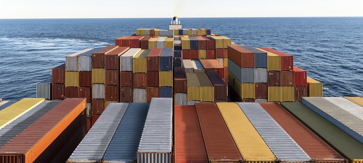 Компании, занимающиеся перевозкой грузов по морю, работают над повышением экологичности своих судов  