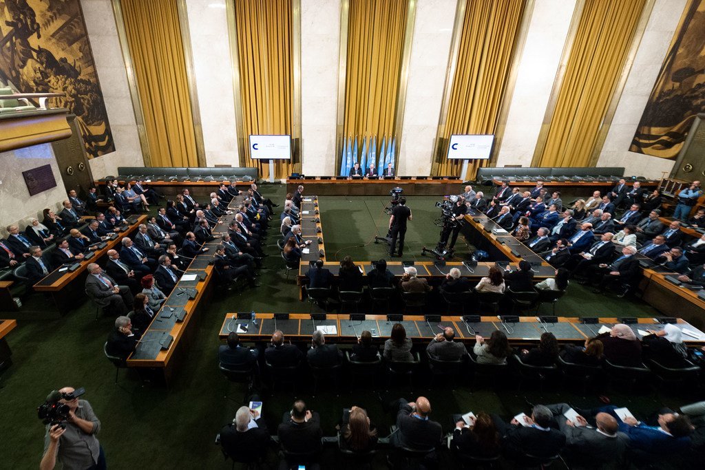 L'Envoyé spécial de l'ONU pour la Syrie, Geir O. Pedersen, facilite les premiers pourparlers en face à face entre le gouvernement syrien et l'opposition à Genève.