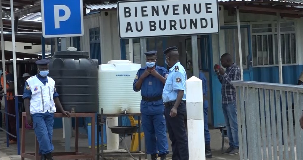 Mpaka wa Burundi na DR Congo. UNHCR inawasaidia wakimbizi wa Burundi waliokuwa DR Congo kurejea nyumbani.