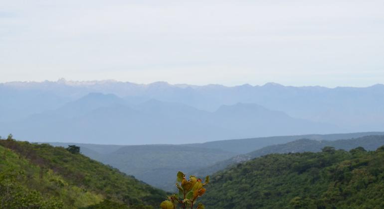 Vista de la Sierra Nevada de Santa Marta desde la Serranía del Perijá, en Manaure, en el departamento del Cesar.