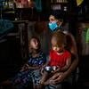 新冠疫情和缅甸持续的不安全正在将弱势群体推向贫困。