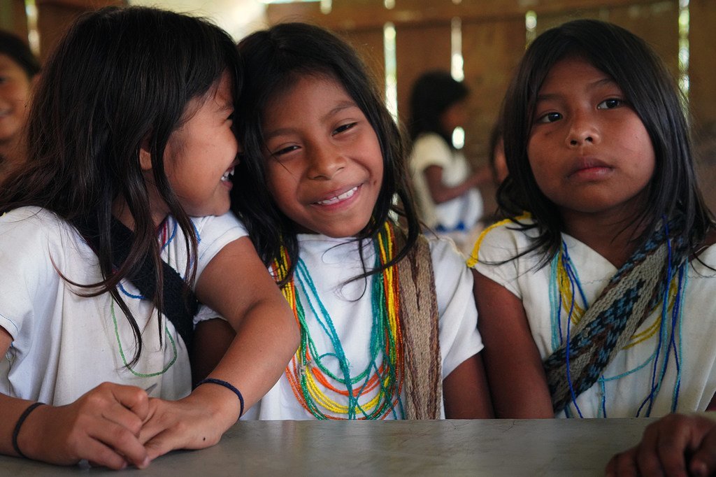 Niñas de la comunidad indígena de los  Arhuacos, en Colombia.