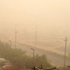 Un épais brouillard de pollution enveloppant New Delhi, en Inde.