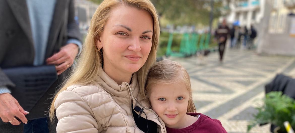 Natasha et sa fille, originaires de Kharkiv en Ukraine, sont arrivées au Portugal le 14 mars 2022.