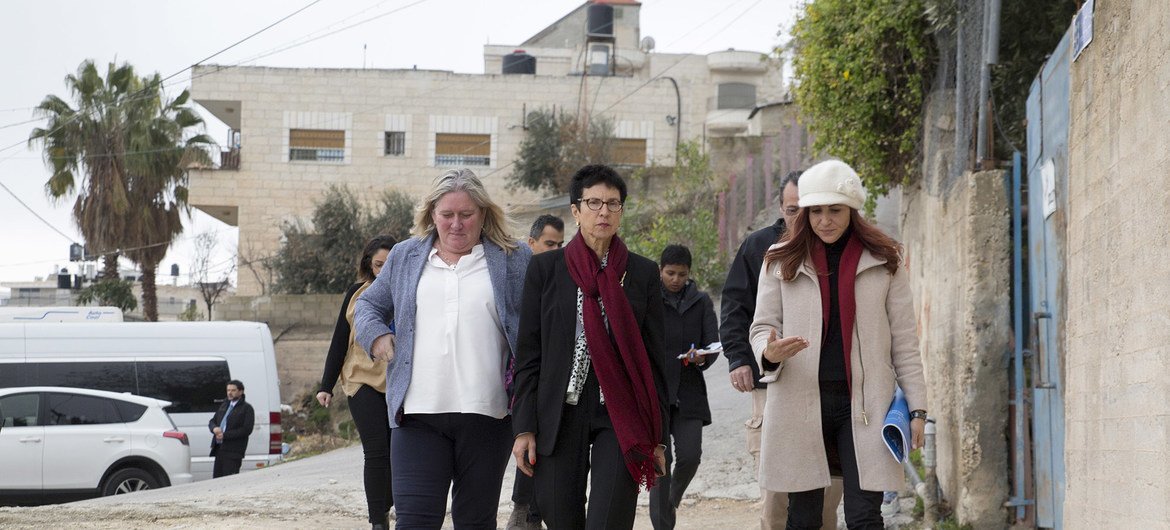  أورسولا مولر، مساعدة الأمين العام للشؤون الإنسانية ونائبة منسق الإغاثة في حالات الطوارئ في زيارة إلى القدس الشرقية (14 كانون الثاني/يناير 2020)