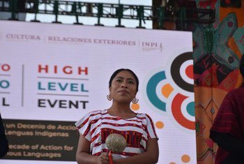 L'actrice mexicaine Yalitza Aparicio, Ambassadrice de bonne volonté de l'UNESCO pour les droits des peuples autochtones du monde entier, participe à une réunion de haut niveau sur la décennie d'action pour les langues autochtones.